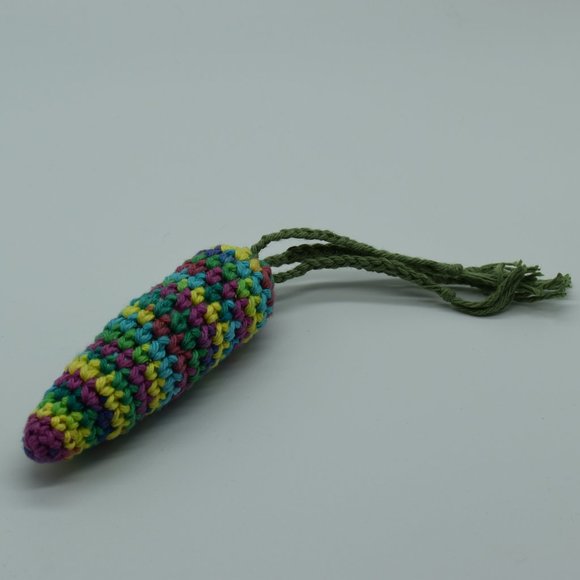 Crochet catnip rainbow carrot cat toy - Picture 5 of 5